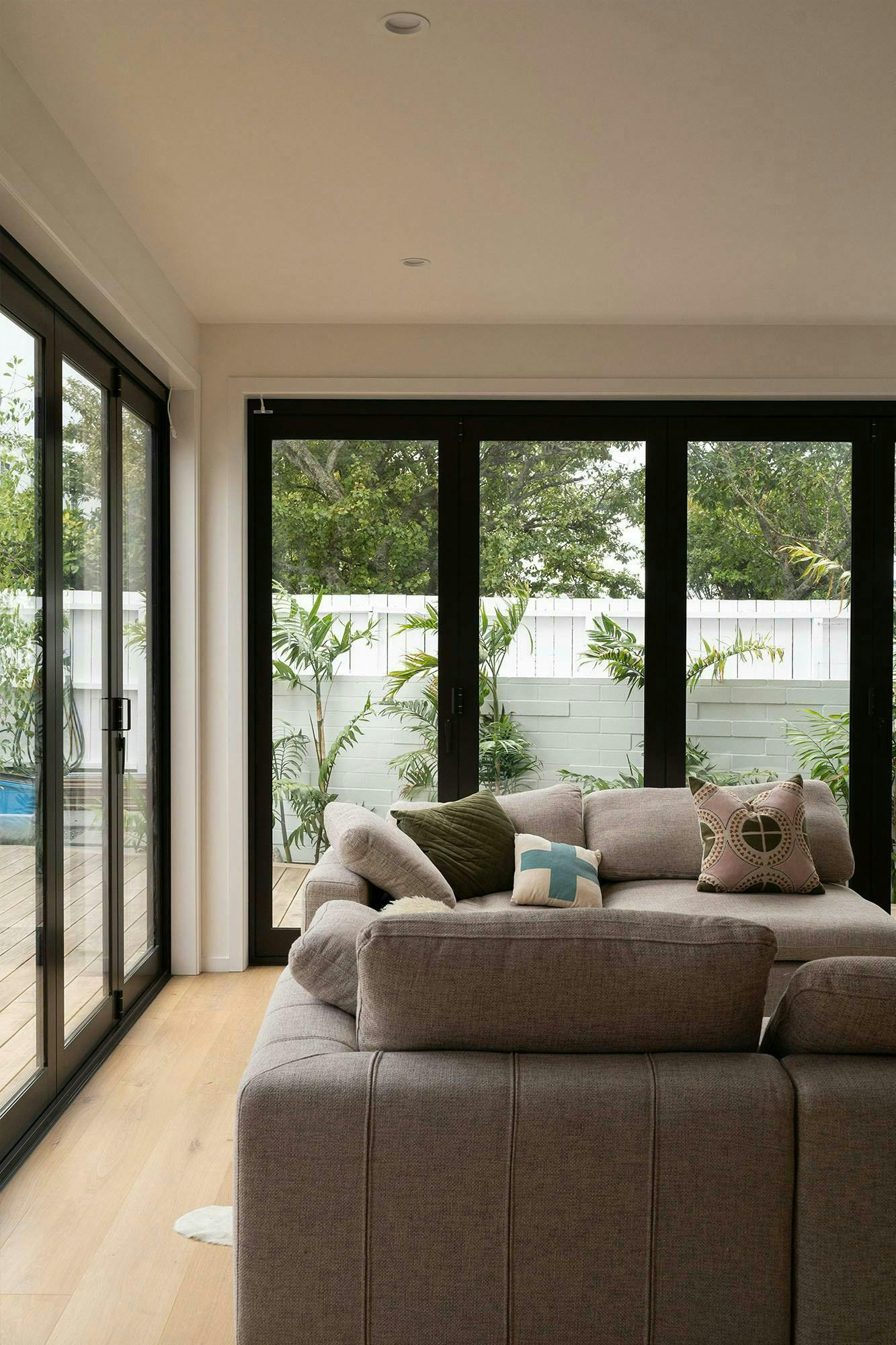 350 Point Chevalier Terraces Multi unit Construkt Architects Auckland Living room and Deck