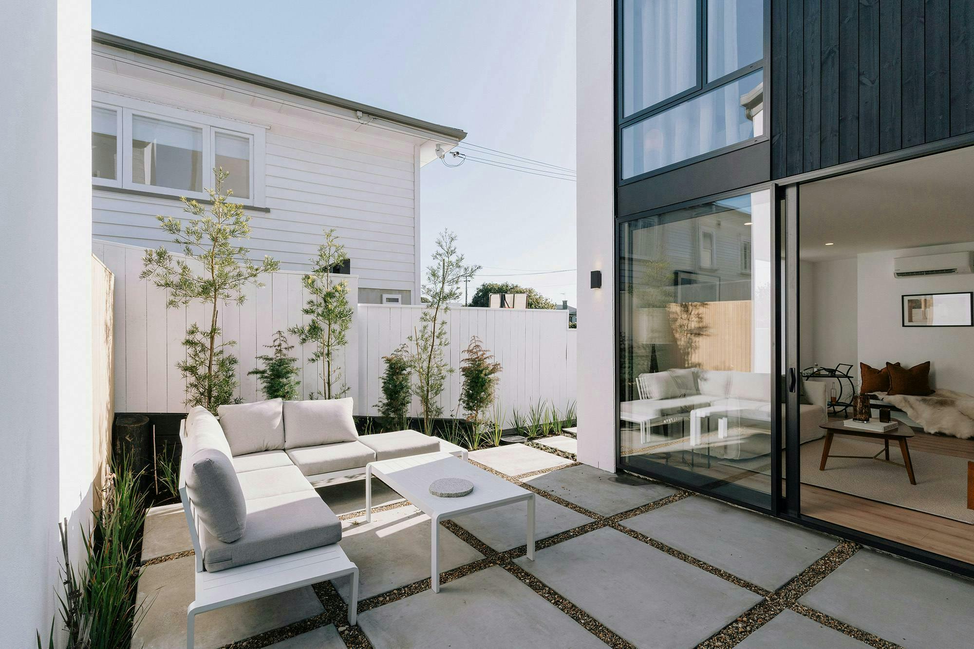 66 Huia Road Townhouses Modern Townhouses Construkt Architects Auckland Patio