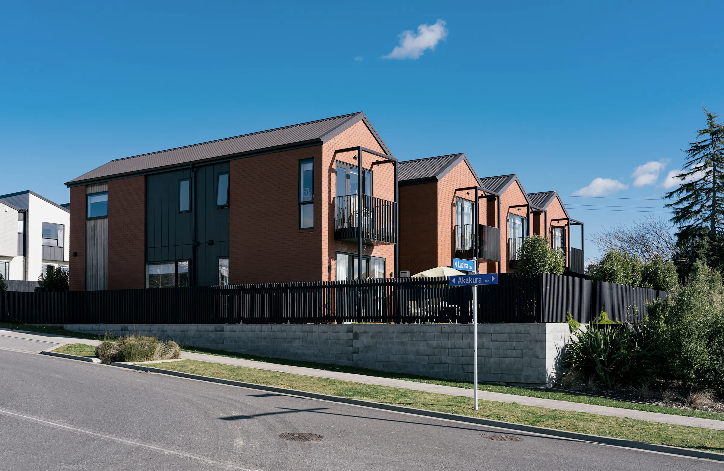 Akakura Terraces Terrace streetview Hamilton Construkt Architects Commended Award