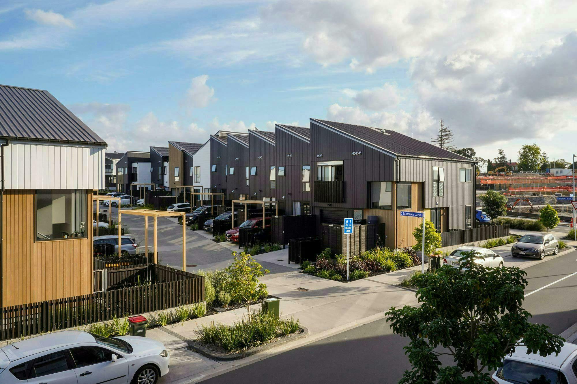Nugget Avenue Terraces Terraces Multi unit Construkt Architects Auckland Driveway