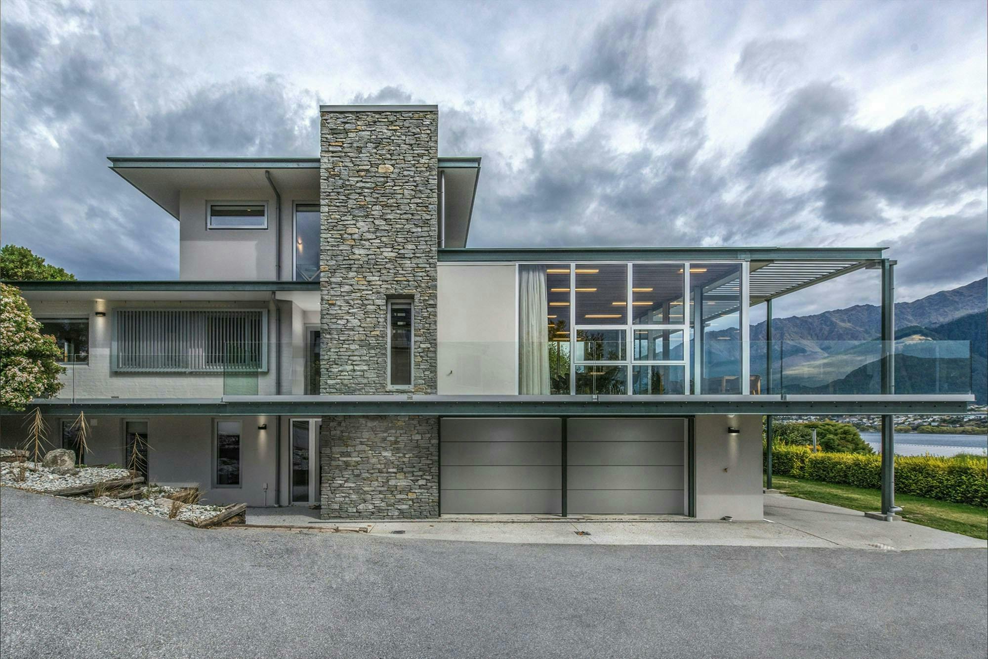 Shimmerlake Queenstown Home Construkt Architects Auckland