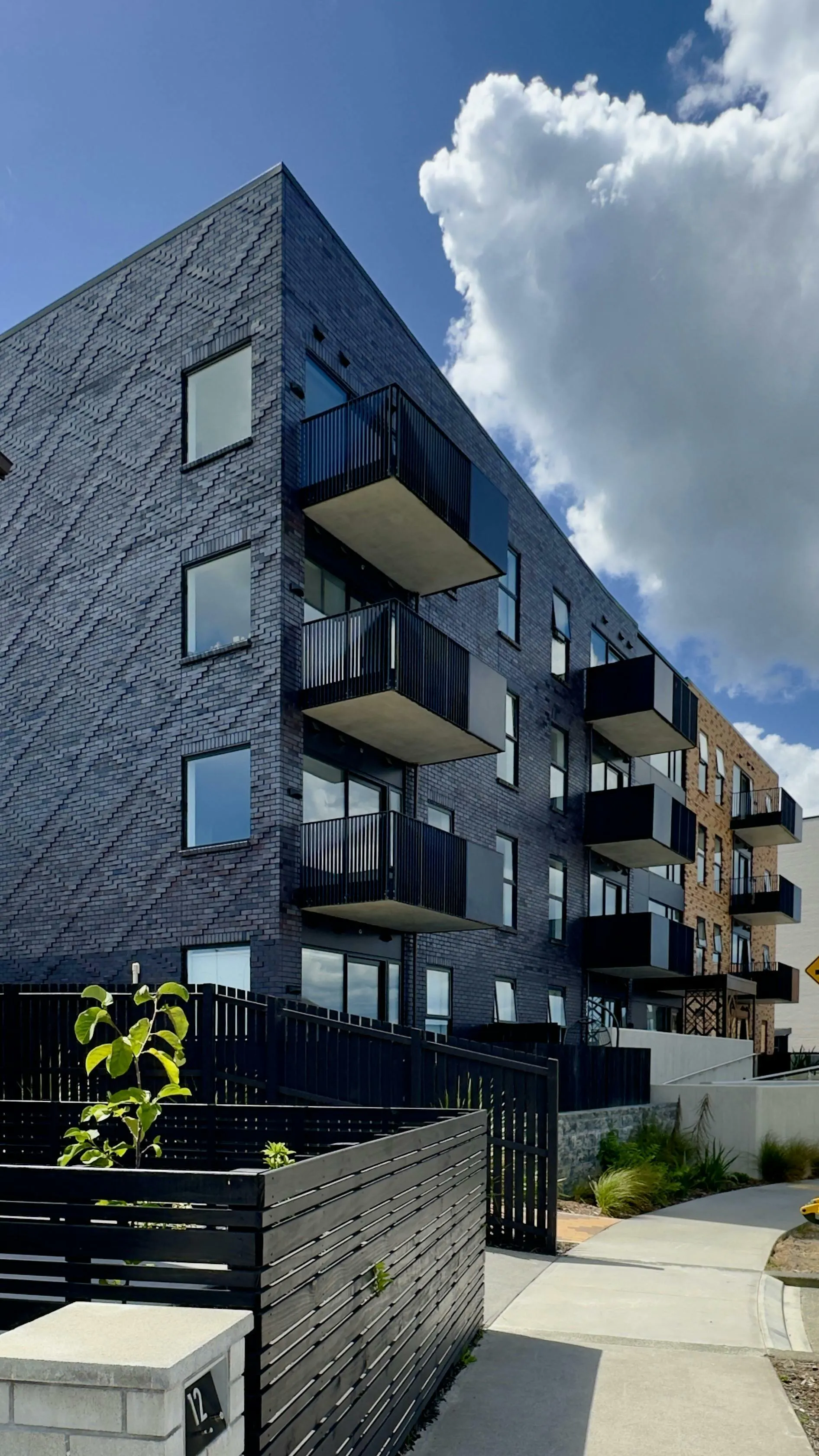 Te Uru Apartments Modern Apartments Construkt Architects Auckland Balconies