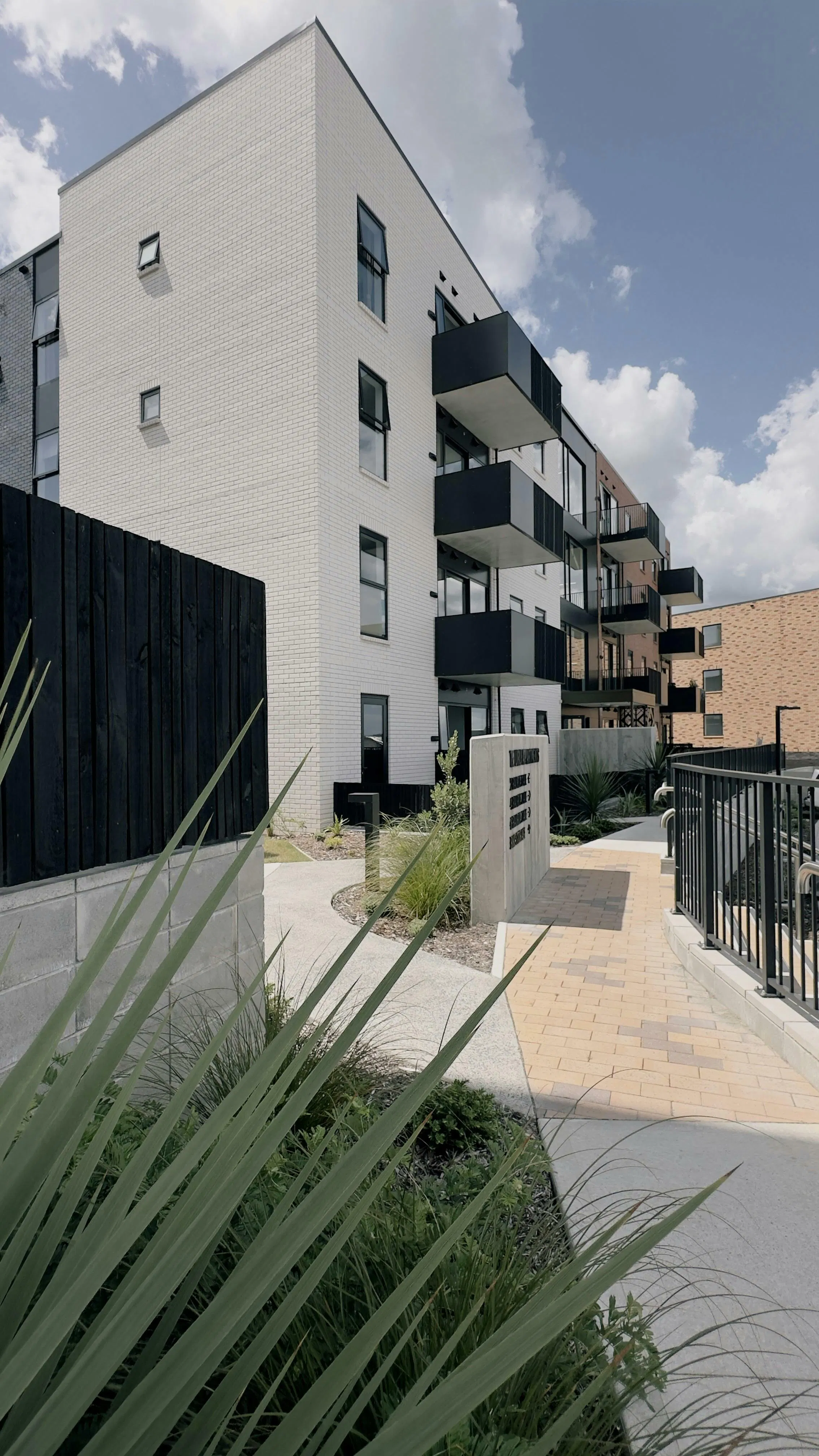 Te Uru Apartments Modern Apartments Construkt Architects Auckland Footpath