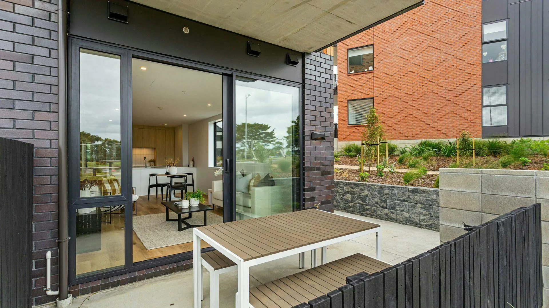 Te Uru Apartments Modern Apartments Construkt Architects Auckland Patio